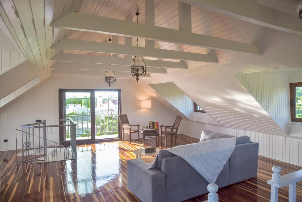 Alexandre Maison Beachfront Gialova Vacation Home Eksteriør billede