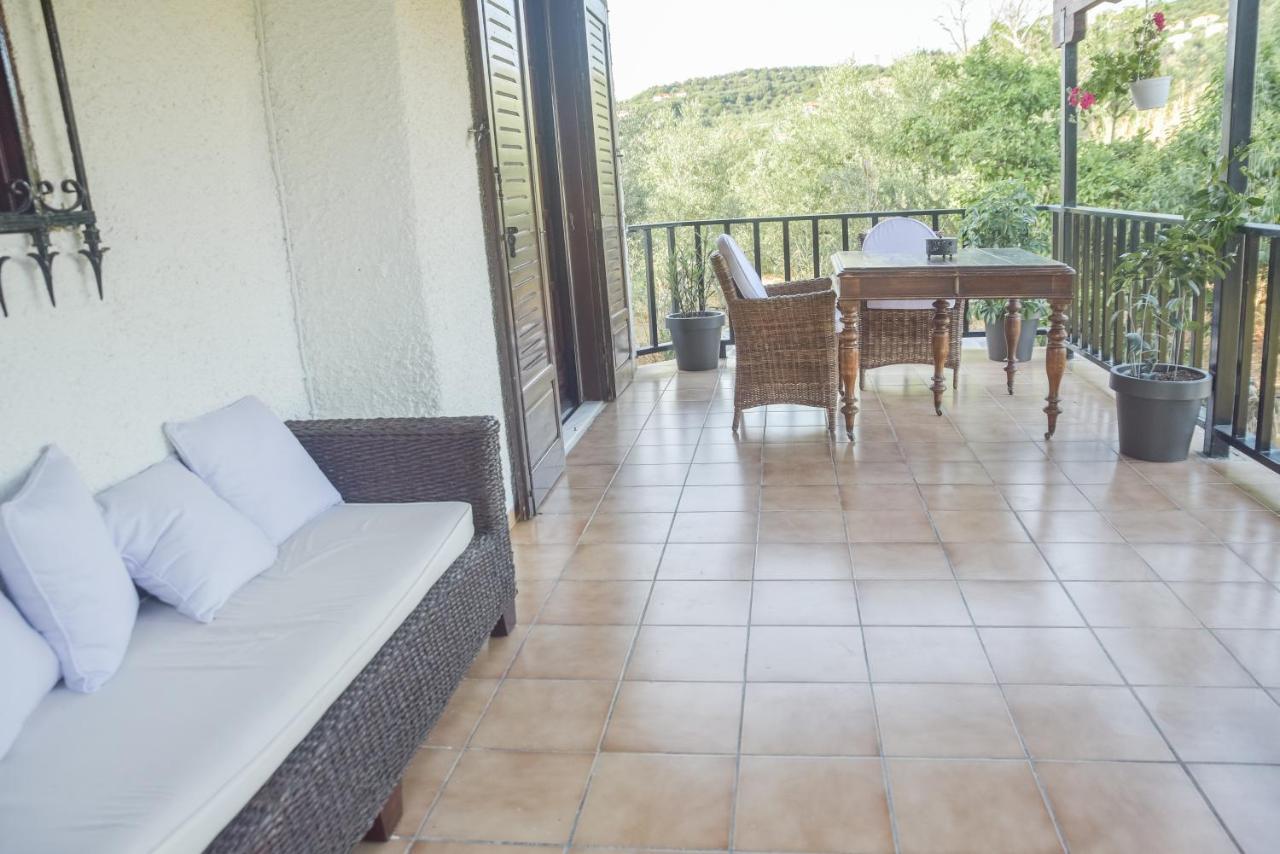 Alexandre Maison Beachfront Gialova Vacation Home Eksteriør billede